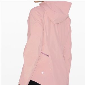 ☔️☔️lulu break a trail jacket ☔️☔️